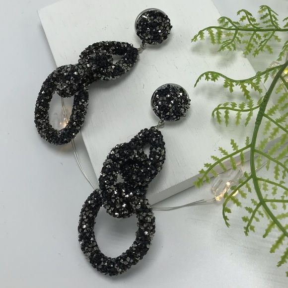 BLACK /GLITTER SILVER DROP EARRINGS (D15) - Picture 2 of 3